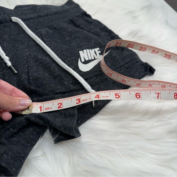 Nike Classic Gym Vintage Shorts Dark Grey Size Small Womens - Picture 4 of 9